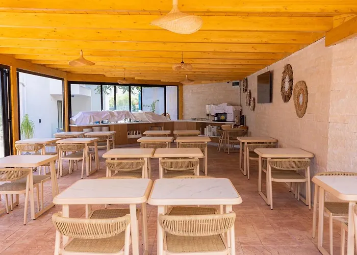 Patio Mare מלון דרמי