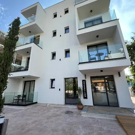 Patio Mare Hotel 4*