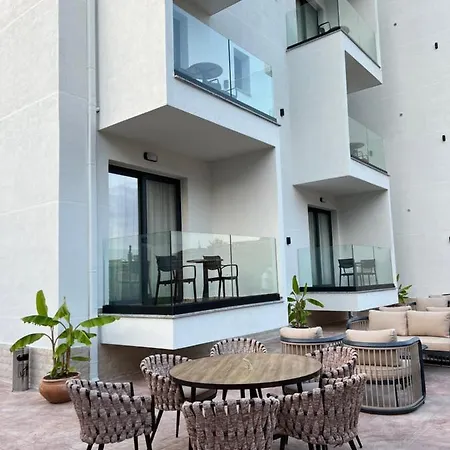 Patio Mare 4*