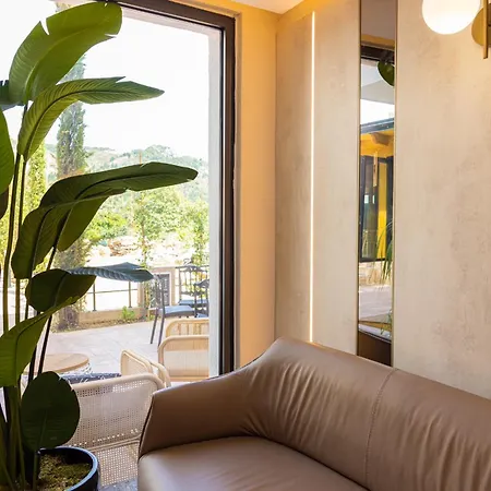 Patio Mare 4*