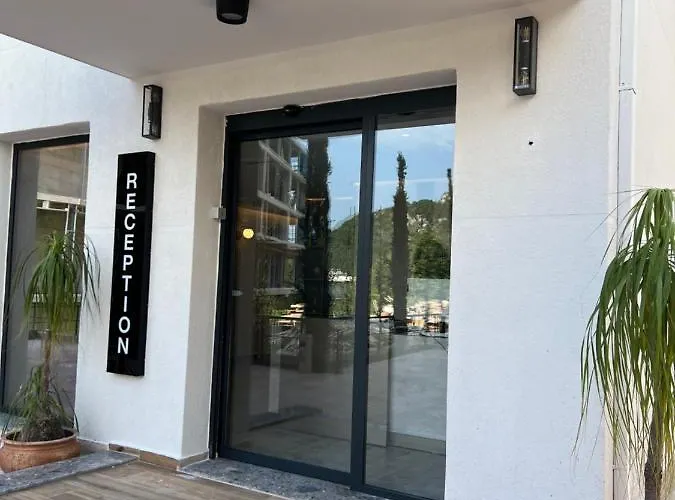 Hotel Patio Mare Dhermi